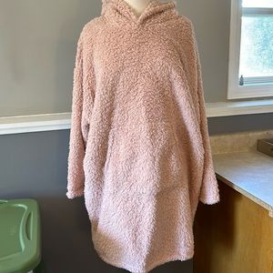 Oversized (one size) from Pink / Victoria’s Secret snuggly